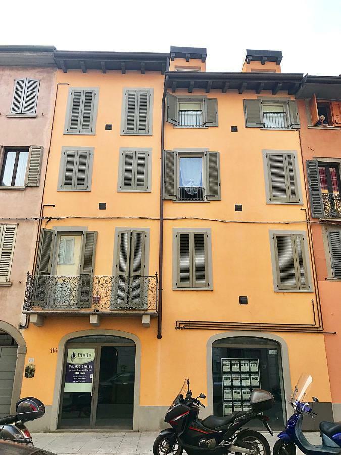 Ferienwohnung House Of Artist Bergamo Exterior foto